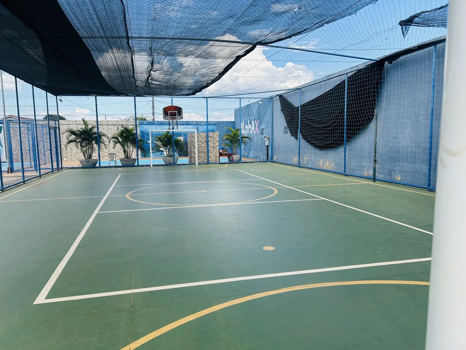 Quadra esportiva da Escola Moranguinho e Colégio Alpha X